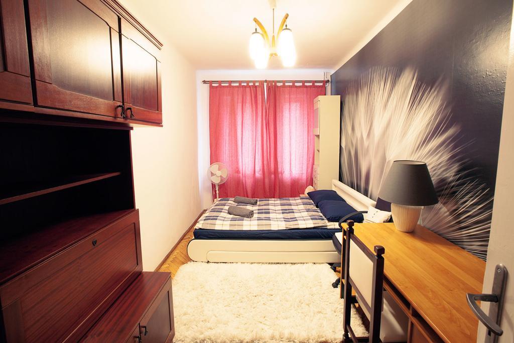 Comfy Debnicki Square Apartment Kraków Zewnętrze zdjęcie